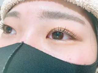 マツエク・マツパ 曲がる縮毛矯正 LIBER 　岩名のヘアスタイル