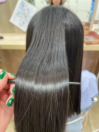 ロング 山下 琴未のヘアスタイル