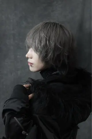 ミディアム メンズ RACCOON.TOKYO 渋谷店所属・メンズカット特化🐺 ウルフ[店長]置塩祥のヘアスタイル