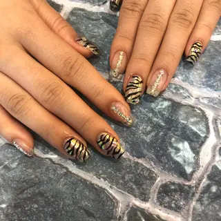 ネイル 河野 弥月のネイルデザイン