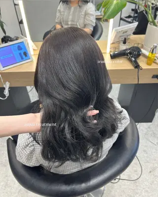 セミロング rio￤ブラウン￤暗 髪￤縮毛矯正🌙のヘアスタイル