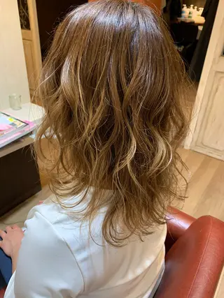 ミディアム カラー ヘアアレンジ hair & spa Nalu所属・hair & spa Naluのヘアスタイル