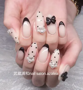 ネイル R inのネイルデザイン