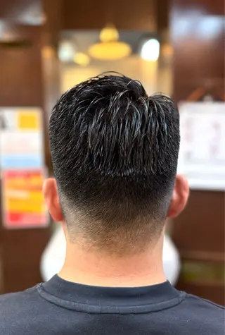 ショート メンズ スガワラ マキのヘアスタイル