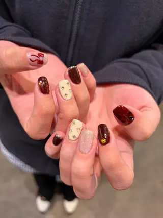 ネイル 派手髪ハイトーン💛 ネイル💅まりなのネイルデザイン