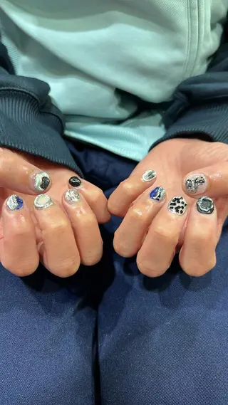 ネイル 暖色ｶﾗｰ/ﾚｲﾔｰ ｶｯﾄ/Yunaのヘアスタイル