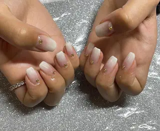 ネイル VIERU 🌈🎀💖のネイルデザイン