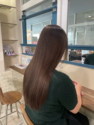 ロング luck みうのヘアスタイル