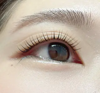 パーマ りな☘️ 池袋のマツエク・マツパデザイン