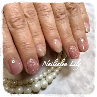 ネイル Nailsalon Lilyのネイルデザイン