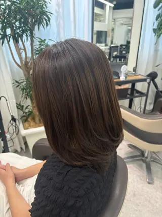 ミディアム 稲川 弥生のヘアスタイル