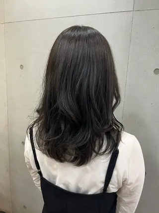 ミディアム sharon所属・おせ ちさとのヘアスタイル