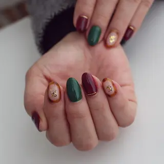 ミディアム ネイル Baku Nailsのネイルデザイン