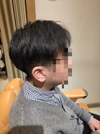 ミディアム 渡部 陽道のヘアスタイル