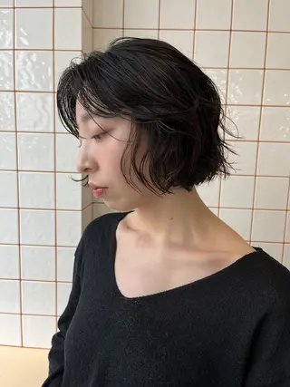 ショート レイヤー/ケアパーマ /ニュアンス/モードのヘアスタイル