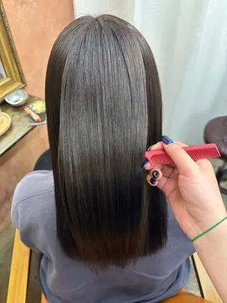 ロング 大本 涼風のヘアスタイル