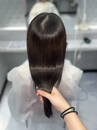 𝑿𝑬𝑵𝑨 𝐿𝑈𝑁𝐴のヘアスタイル