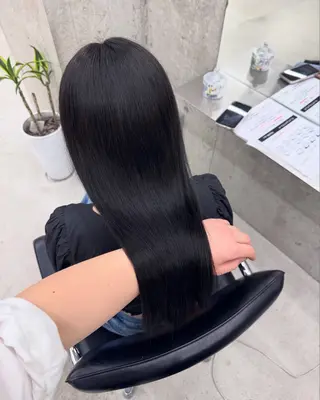 カラー 和木坂 日美のヘアスタイル