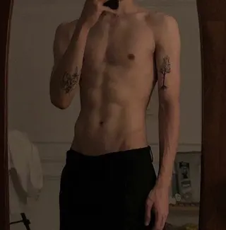 メンズ NEW FACE所属・メンズ美容専門店 NEW FACEの眉毛・アイブロウイメージ