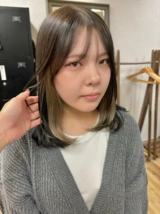 ミディアム カラー ayumi🌈 インナーカラー🌈のヘアスタイル