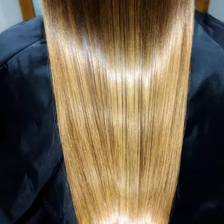 セミロング 難波/髪質改善/スパ ツヤ／顔周りレイヤーのヘアスタイル