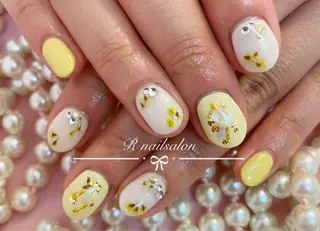 ショート R NAILSALONのネイルデザイン