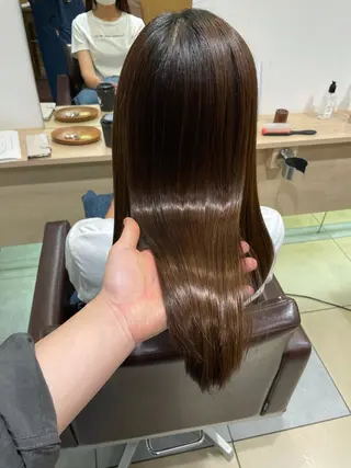 セミロング 縮毛矯正特化サロン voyage所属・voyage 森住宏輝のヘアスタイル