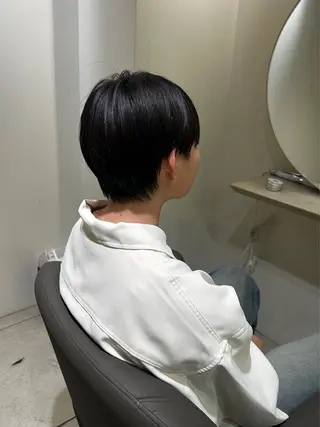 ショート 西 優衣奈のヘアスタイル