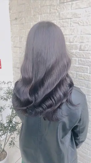 ロング カラー 西山 夢月のヘアスタイル
