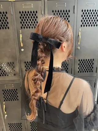 カラー ミディアム ヘアアレンジ achieve tillのヘアスタイル