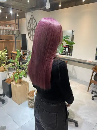 ロング カラー UMEDA FIGAROのヘアスタイル