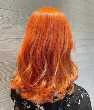 ロング カラー NEST by chord所属・サキ🤍ハイトーン 🩰くびれ巻きヘアのヘアスタイル