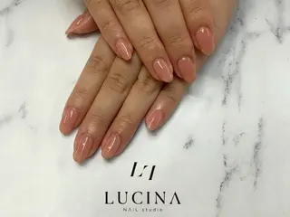 ネイル 新橋 ルキナ スタッフのネイルデザイン