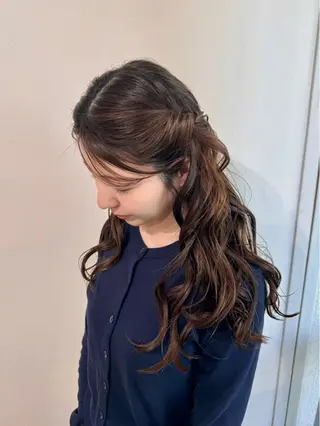 ロング ヘアアレンジ 𝙎𝙚𝙞𝙧𝙖 ☆カット/パーマのヘアスタイル