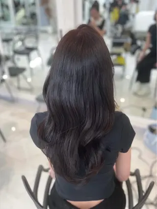 ロング カラー FOCUS JAPAN所属・韓国／ワンホン🩶 乃愛のヘアスタイル