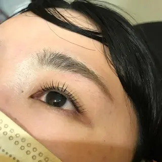 マツエク・マツパ Cure所属・三澤 朱里の眉毛・アイブロウイメージ