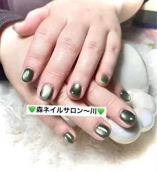 ネイル 森 ネイル サロンのネイルデザイン