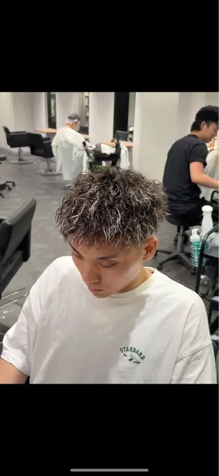 ショート パーマ メンズ メンズパーマ特化 美容師kouyaのヘアスタイル
