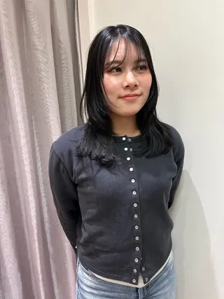 ミディアム カラー 松村 澪里のヘアスタイル