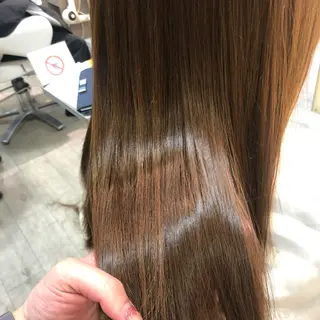 ロング 松佐 ゆかりのヘアスタイル