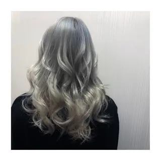 セミロング カラー 小森谷 亮太のヘアスタイル