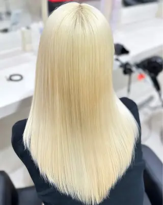 ロング カラー ヘアアレンジ 艶カラー/ハイトーン /レイヤーカットのヘアスタイル