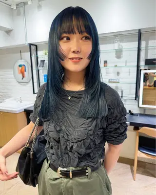 セミロング カラー 名古屋レイヤーカット LORENハダのヘアスタイル