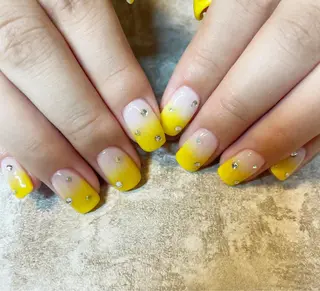 ネイル Re:st〔リスト〕所属・ayane Re:st〔リスト〕のネイルデザイン