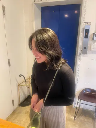 ミディアム カラー パーマ RIN／韓国ヘア レイヤーカットのヘアスタイル