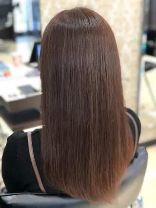 セミロング カラー 嶌田 沙紀のヘアスタイル