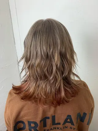 セミロング カラー ALO art hair所属・  AYARIのヘアスタイル