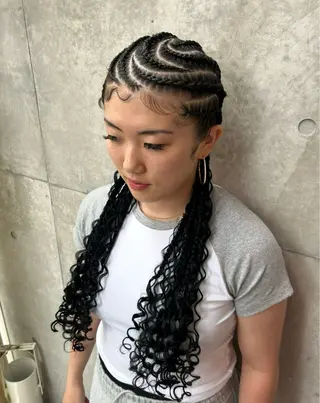 ロング ヘアアレンジ HARURU🪮✨ ブレイズ海外ヘアのヘアスタイル