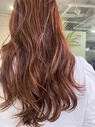 ロング ハイトーン&髪質改善 &韓国エクステ🤎のヘアスタイル