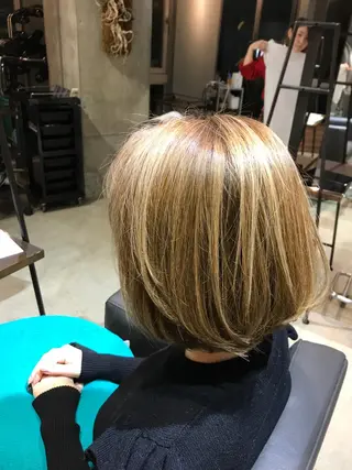 ショート カラー 平田 健一のヘアスタイル